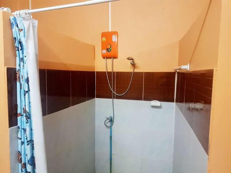Soutchai Hostel And Tour Company Pakse Esterno foto
