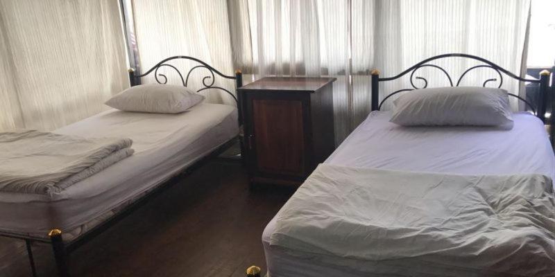 Soutchai Hostel And Tour Company Pakse Esterno foto