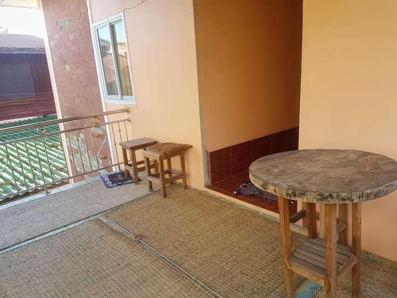 Soutchai Hostel And Tour Company Pakse Esterno foto